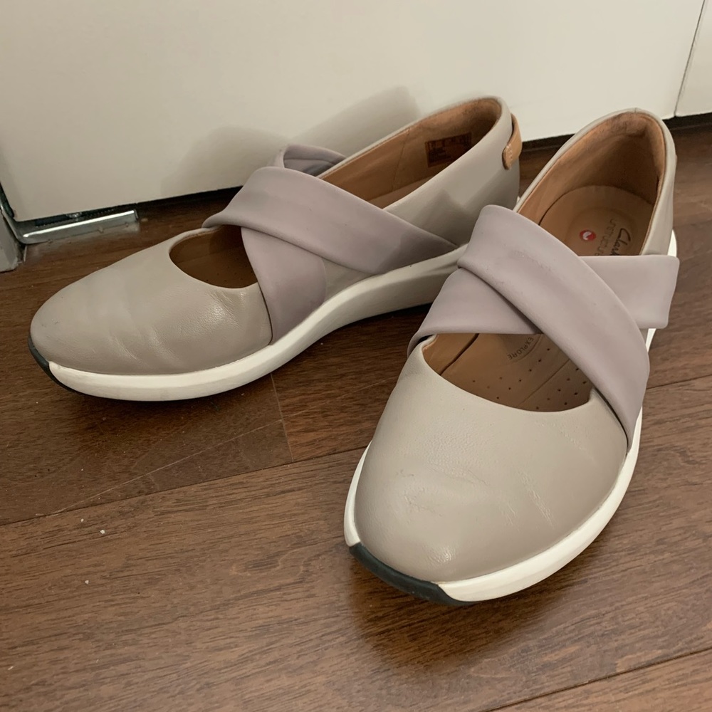 Clarks Unstructured leather walking shoes